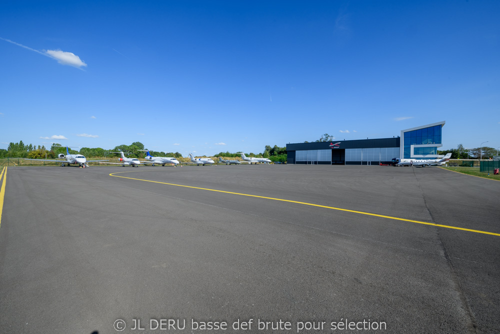 Liege airport
 General Aviation Terminal - ASL Group